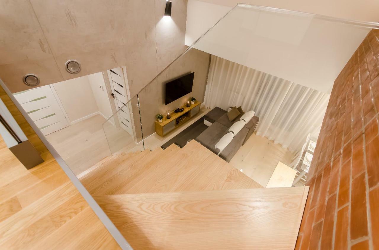 Central Penthouse With Terrace คราคูฟ ภายนอก รูปภาพ