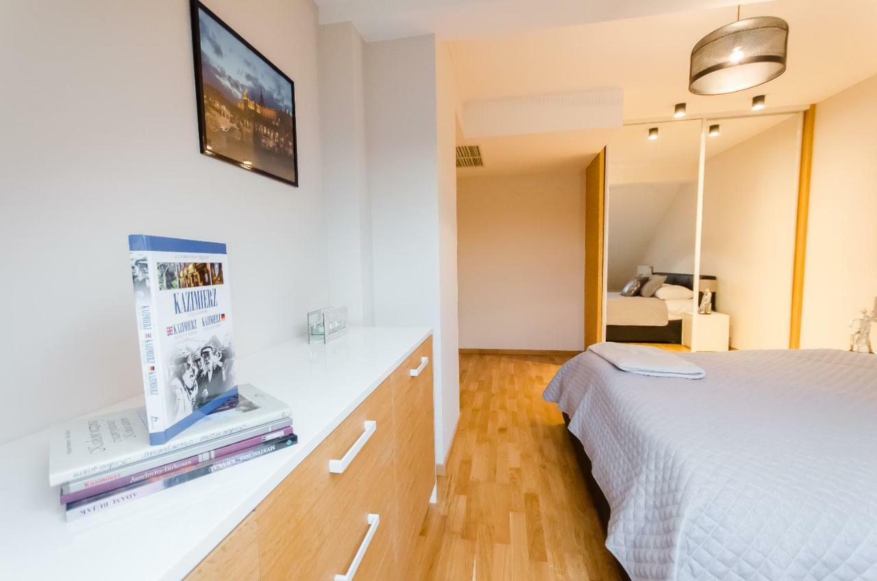 Central Penthouse With Terrace คราคูฟ ภายนอก รูปภาพ