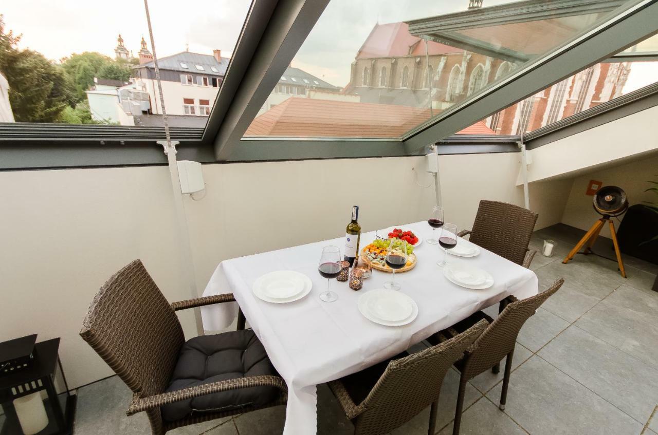 Central Penthouse With Terrace คราคูฟ ภายนอก รูปภาพ
